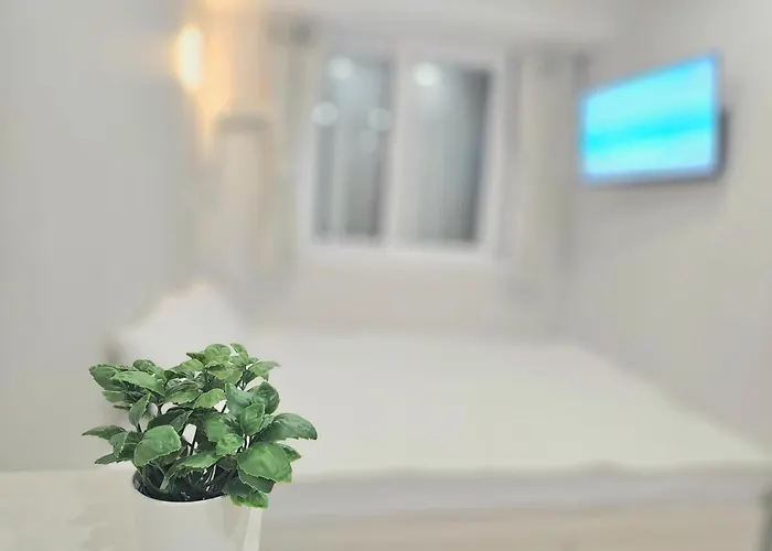502 Mega Jamsilsaenae Station Hostel Seul